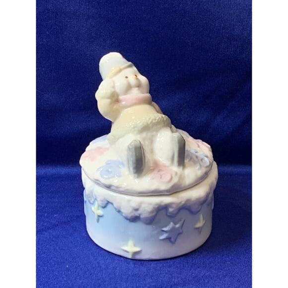 Round Porcelain Trinket Box with Snowman On Lid - Picture 2 of 7